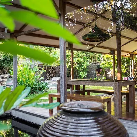 Villa Bhuvana With Private Swimming Pool Gili Trawangan Exterior photo