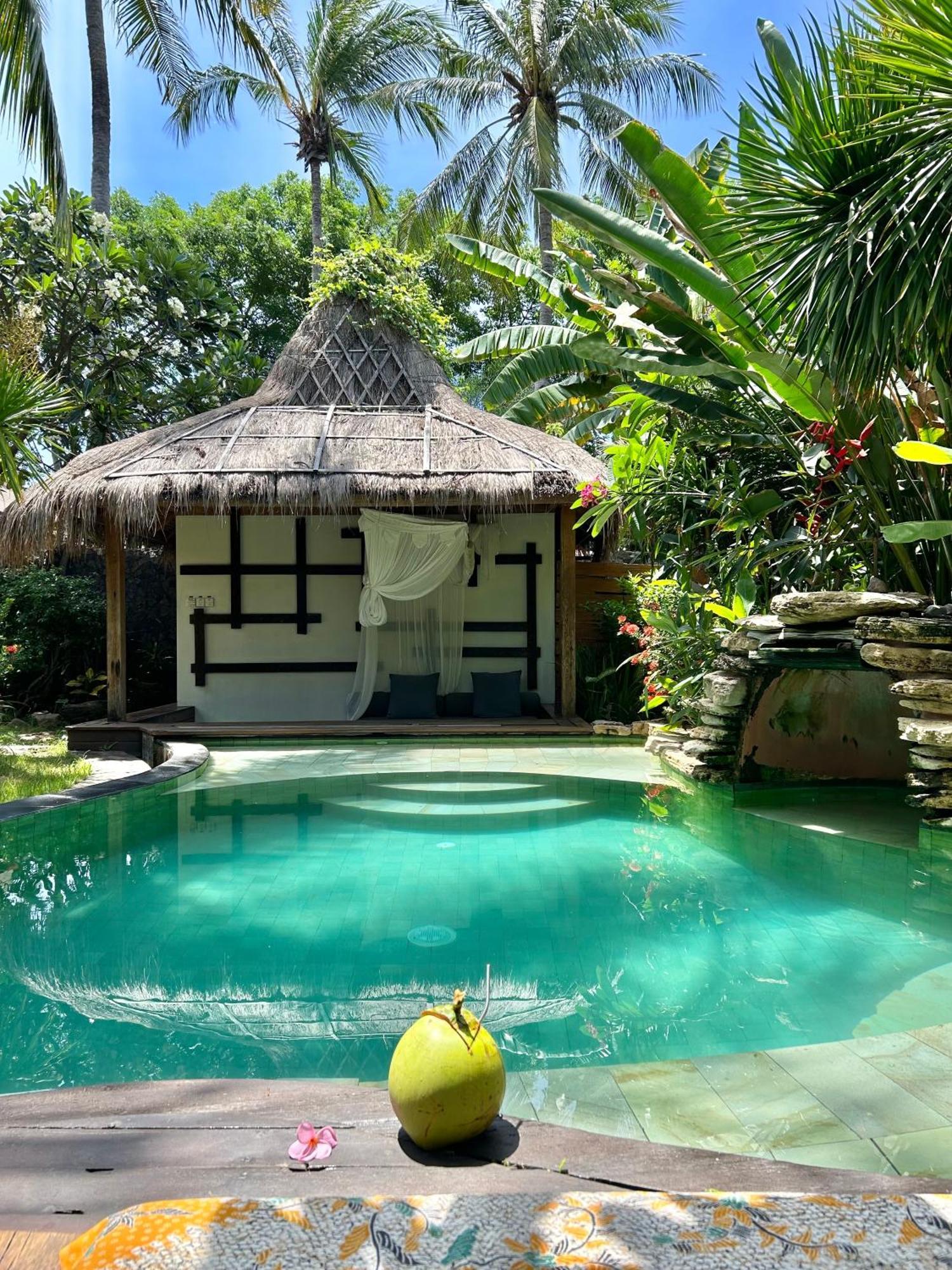Bhuvana With Private Swimming Pool *