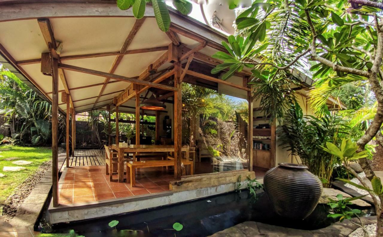 Bhuvana With Private Swimming Pool Villa *