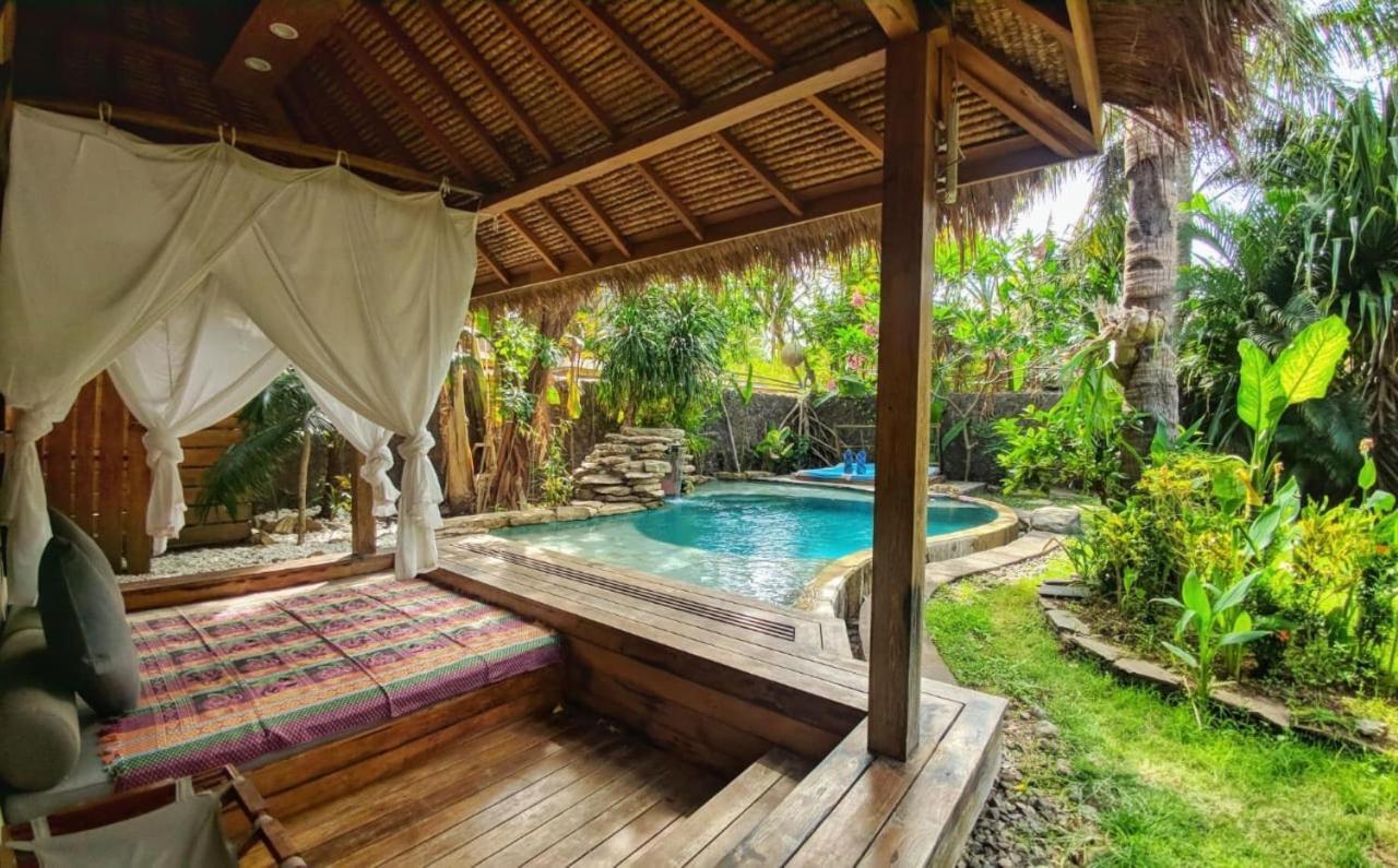 Bhuvana With Private Swimming Pool Villa