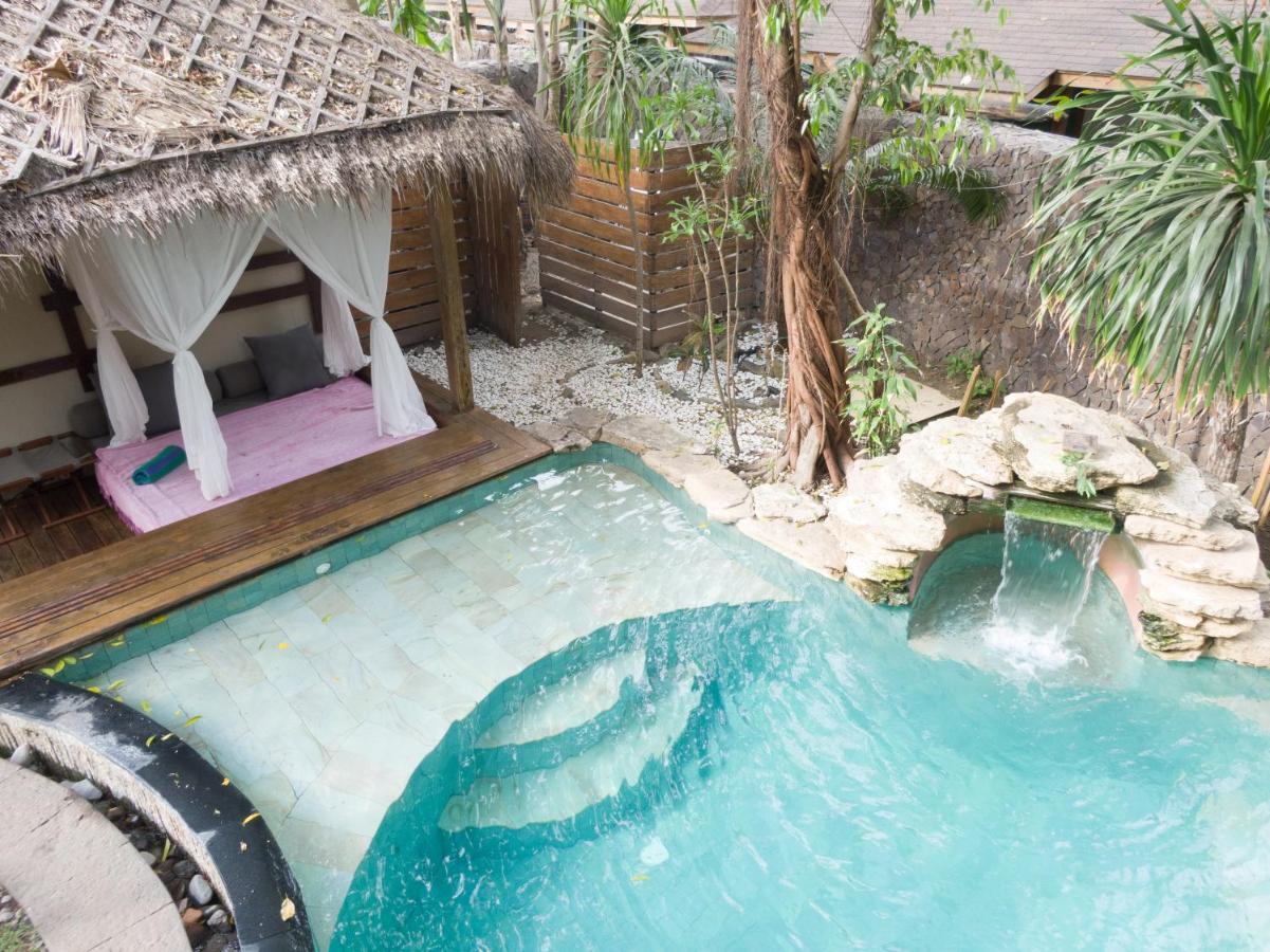 Bhuvana With Private Swimming Pool Villa